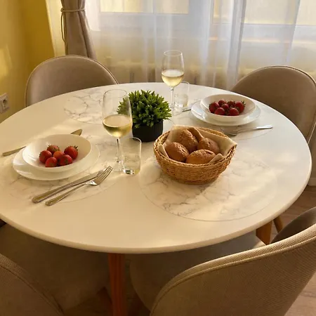 Place - 1br In *